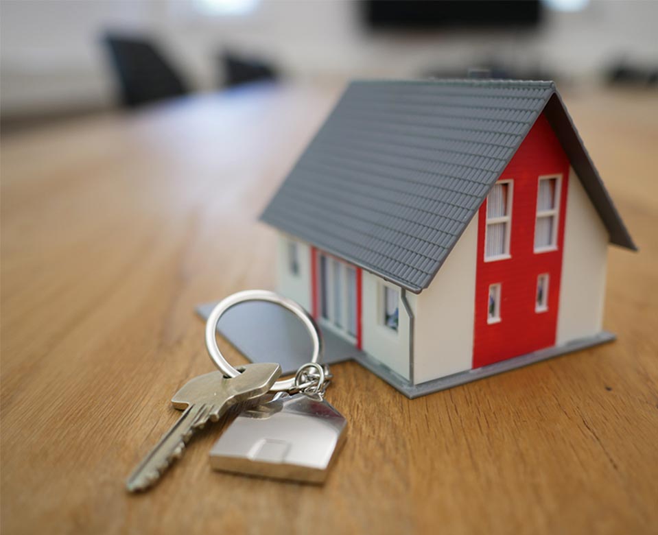 Malý domeček s klíčema.